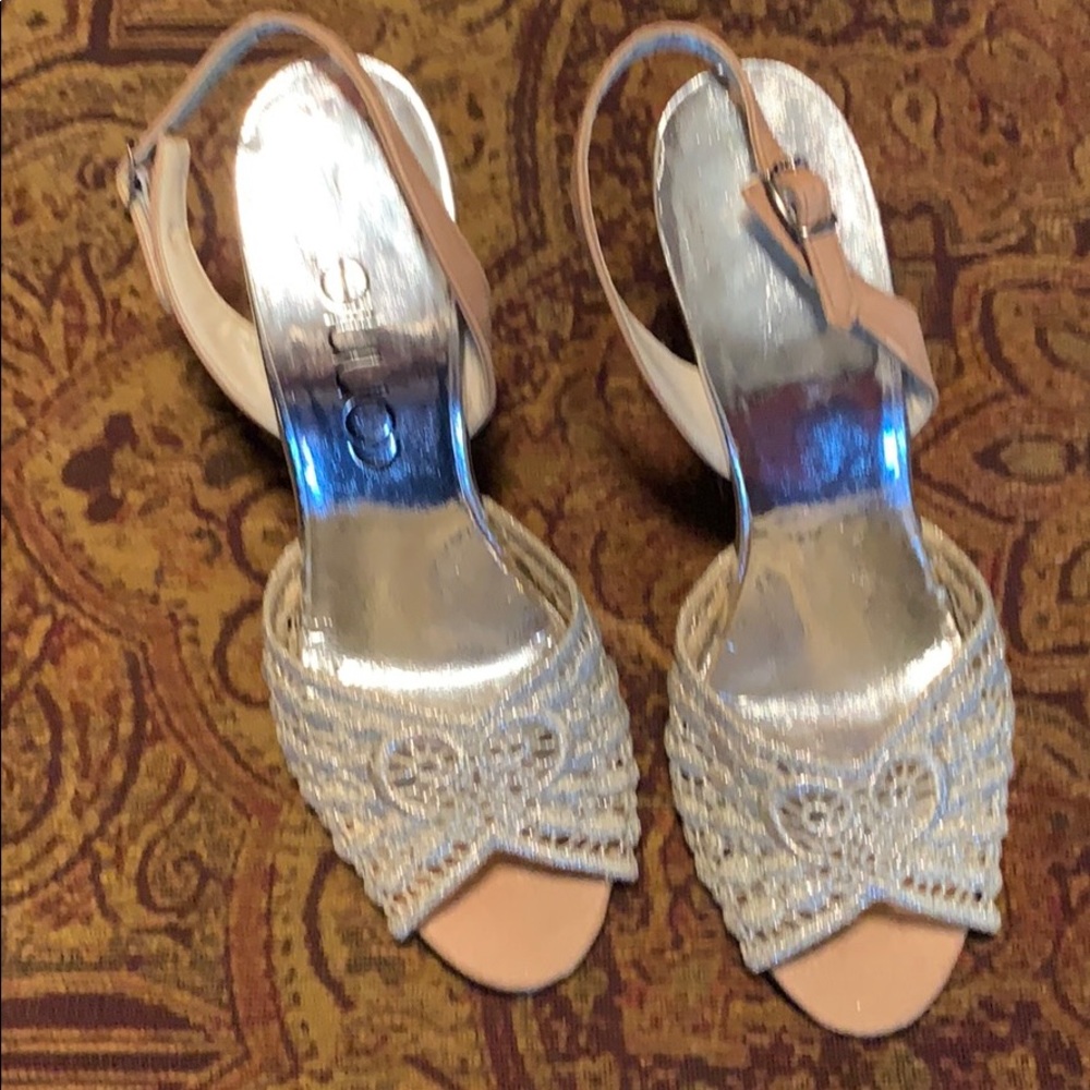 Connie Heels